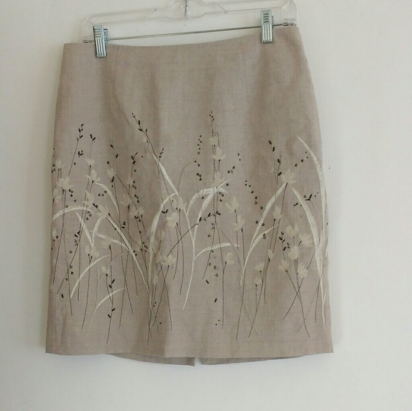 Ann Taylor Dresses & Skirts - Loft Pencil Skirt